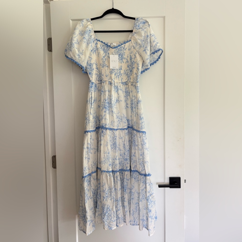 Henly Boutique— Blue & White Floral Smocked Midi Dress | Size Small | NWT